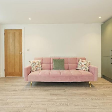 Stylish Beach Front Retreat 2 Bedrooms Herne Bay Buitenkant foto