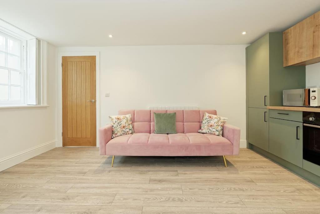 Stylish Beach Front Retreat 2 Bedrooms Herne Bay Buitenkant foto