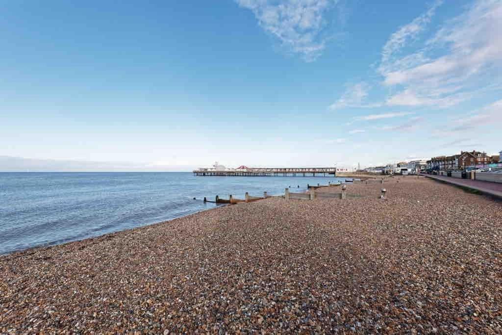 Stylish Beach Front Retreat 2 Bedrooms Herne Bay Buitenkant foto