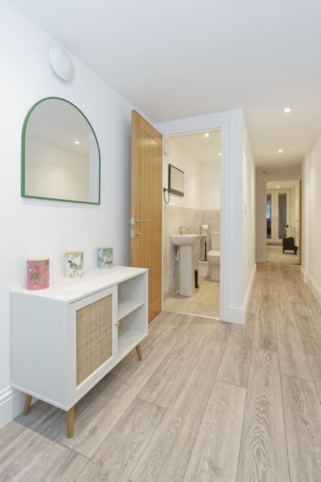 Stylish Beach Front Retreat 2 Bedrooms Herne Bay Buitenkant foto